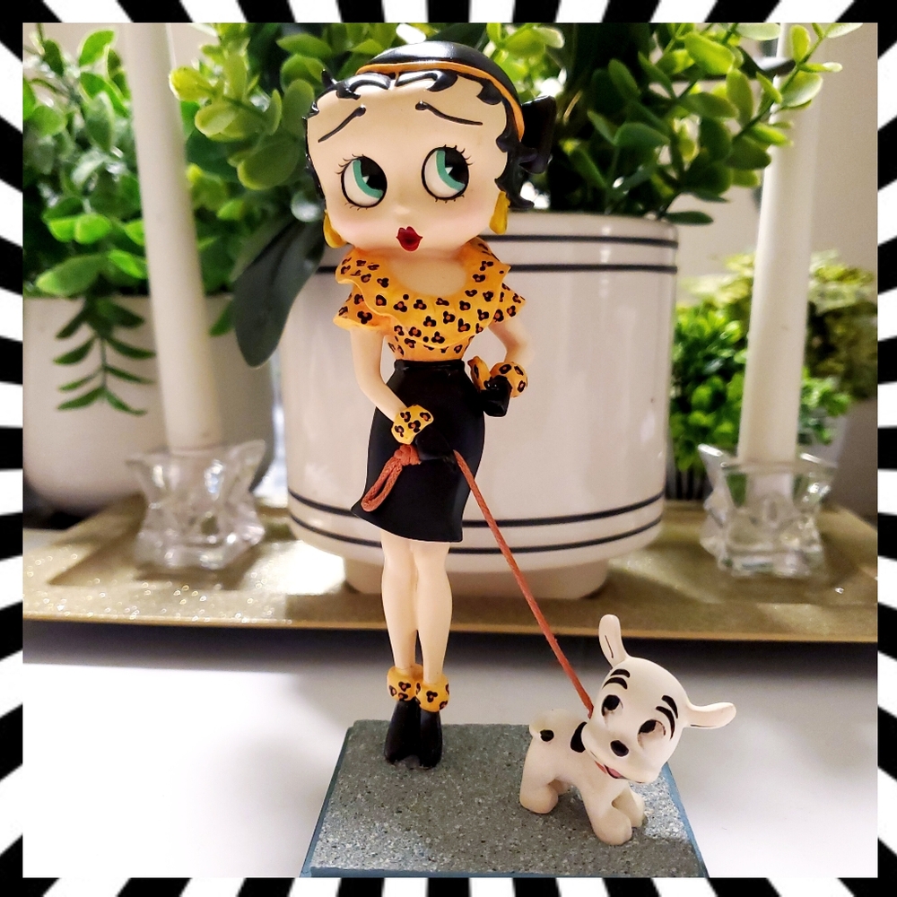 Vintage Betty Boop "Out For A Stroll" Collector Figurine